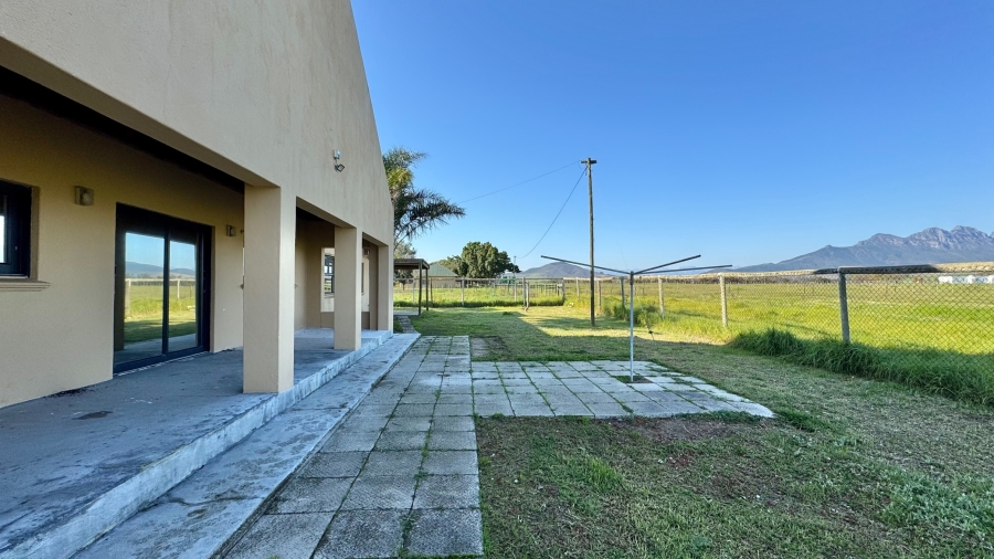 To Let 3 Bedroom Property for Rent in Stellenbosch Farms Western Cape